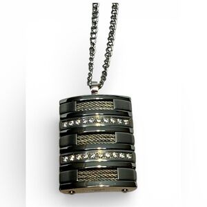 Tres Chic Stainless Steel Silver Pendant Necklace with Rhinestones. NWT